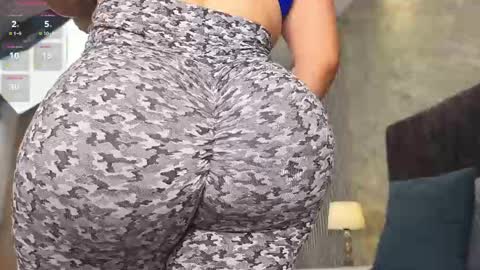 Snapshot of lola__sweet0591 chatting on April 2026 11:48:01 AM Lola Sweet online show from April 2026 11:48:01 AM