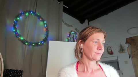 lola_belgium online show from December 2024 06:53:01 PM