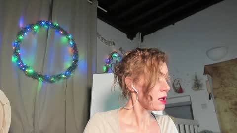 lola_belgium online show from January 2025 04:44:01 PM