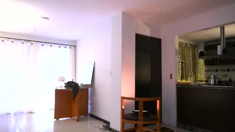 mara online show from November 2025 07:47:01 PM