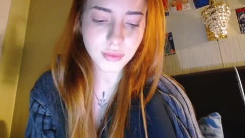 Lola online show from February 2025 10:58:01 PM