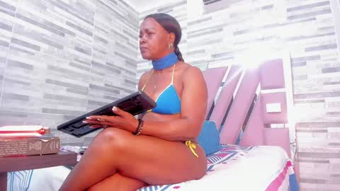 Snapshot of lola_hornei chatting on December 2024 11:15:02 AM Lola online show from December 2024 11:15:02 AM