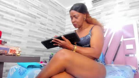 Snapshot of lola_hornei chatting on February 2025 11:20:02 AM Lola online show from February 2025 11:20:02 AM