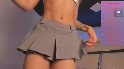 lola_js online show from September 2025 09:51:01 PM