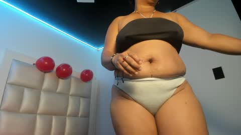 lola_js online show from May 2026 01:07:02 PM