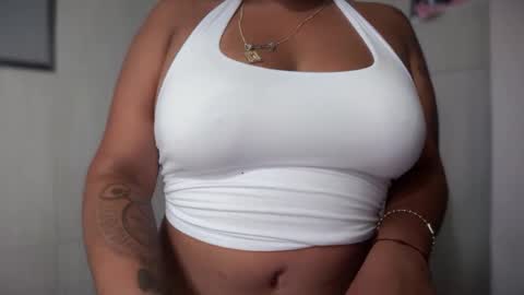 Snapshot of lola_luxe11 chatting on September 2025 02:00:02 AM lola_luxe11 online show from September 2025 02:00:02 AM