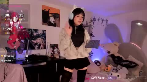 Snapshot of lolaa_bunnyy chatting on October 2025 02:12:02 AM Lola Bunny online show from October 2025 02:12:02 AM