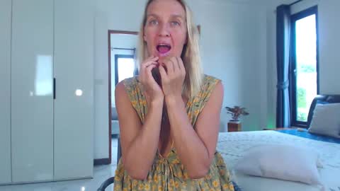 Lola online show from February 2026 08:05:02 AM