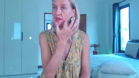 Lola online show from February 2026 05:28:02 AM