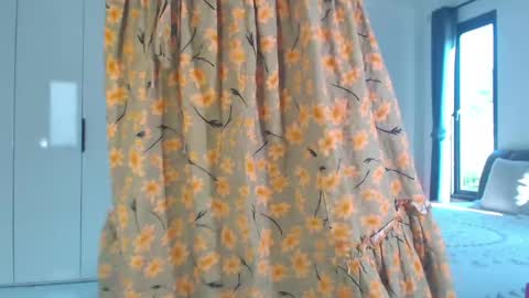 Lola online show from April 2026 12:57:02 AM