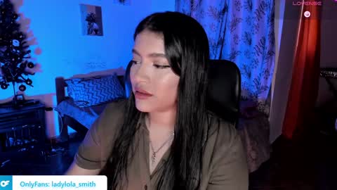 lolaasmith_21 online show from December 2024 10:16:01 PM
