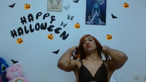 lolabloomx online show from October 2025 11:47:02 AM