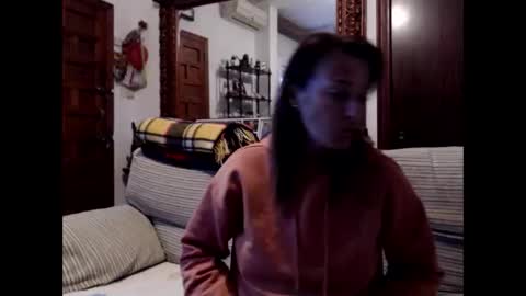 LOLA HUESO y ERIC online show from January 2025 05:10:02 PM