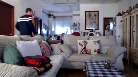 LOLA HUESO y ERIC online show from February 2025 02:34:02 PM