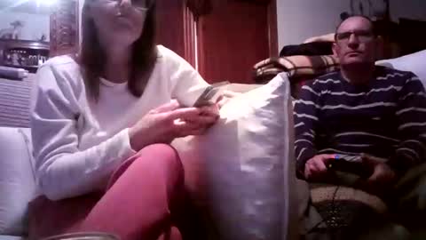 LOLA HUESO y ERIC online show from February 2025 07:52:01 PM