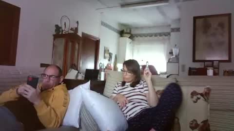 LOLA HUESO y ERIC online show from February 2025 02:46:01 PM
