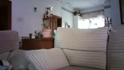 LOLA HUESO y ERIC online show from October 2025 08:25:01 AM