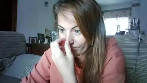 LOLA HUESO y ERIC online show from November 2025 09:19:02 AM