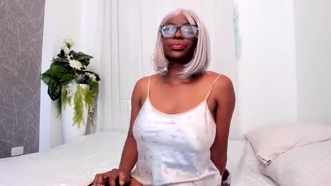 Snapshot of lolajenkiins chatting on September 2025 12:51:01 PM lola online show from September 2025 12:51:01 PM