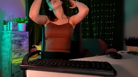 lolalemona online show from June 2026 09:13:02 AM