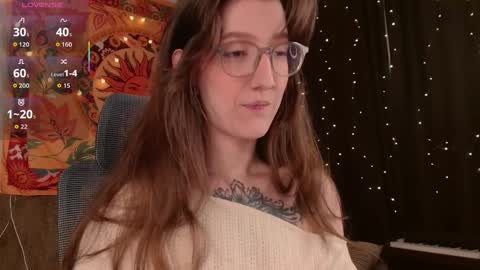 lolami_ online show from June 2026 07:33:02 AM