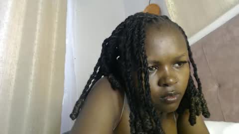 lolamia7 online show from November 2025 08:04:01 AM