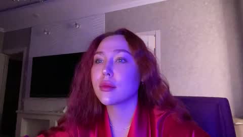 Snapshot of lolamint_ chatting on September 2025 12:16:02 PM Lola online show from September 2025 12:16:02 PM