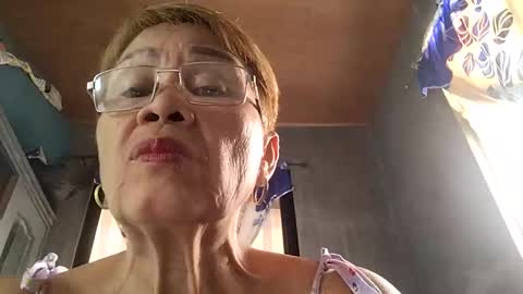 Snapshot of lolamommie chatting on January 2025 03:43:01 AM tey online show from January 2025 03:43:01 AM