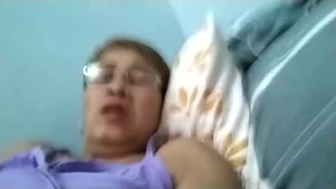 Snapshot of lolamommie chatting on March 2025 07:19:02 AM tey online show from March 2025 07:19:02 AM