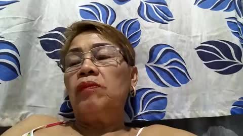 Snapshot of lolamommie chatting on March 2025 09:48:02 PM tey online show from March 2025 09:48:02 PM