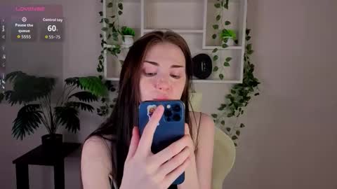 Lola online show from December 2025 09:25:01 AM