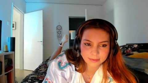 Snapshot of lolaverse chatting on May 2026 01:49:02 PM Lola doll online show from May 2026 01:49:02 PM