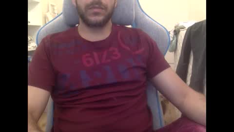 Snapshot of lolgivali chatting on January 2025 09:00:02 PM lolgivali online show from January 2025 09:00:02 PM