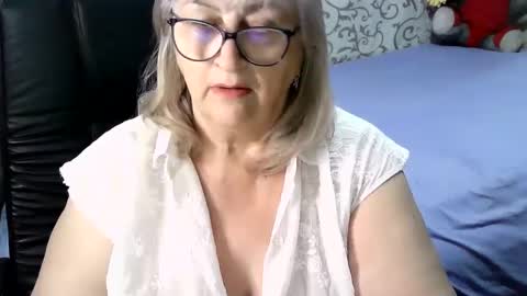 Snapshot of lolkaalyss chatting on January 2025 05:24:01 AM LolkaAlyss online show from January 2025 05:24:01 AM