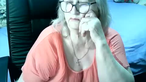 Snapshot of lolkaalyss chatting on January 2025 06:52:01 AM LolkaAlyss online show from January 2025 06:52:01 AM