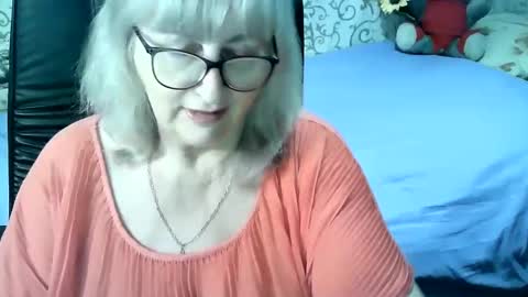Snapshot of lolkaalyss chatting on January 2025 09:55:01 AM LolkaAlyss online show from January 2025 09:55:01 AM