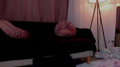 Lolly online show from November 2025 10:15:01 AM