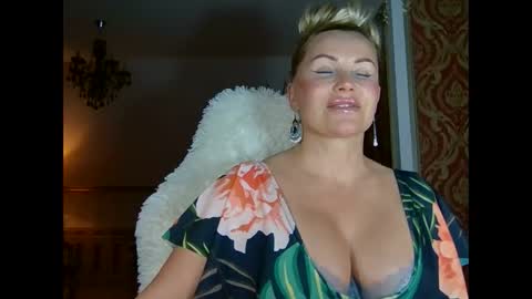 Roxy online show from February 2025 05:51:02 AM