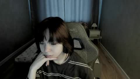 Snapshot of loly_cuttie chatting on May 2026 01:11:02 AM Loly online show from May 2026 01:11:02 AM
