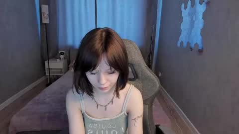 Snapshot of loly_cuttie chatting on June 2026 10:10:02 AM Loly online show from June 2026 10:10:02 AM