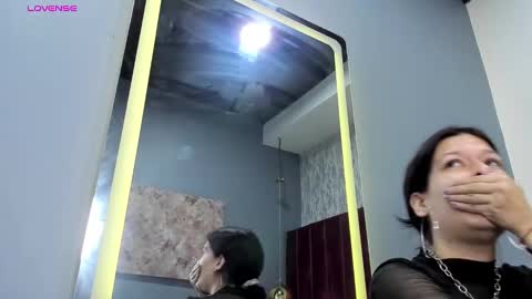 Loly online show from February 2025 12:28:01 PM