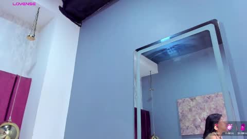 Loly online show from February 2025 12:16:01 PM