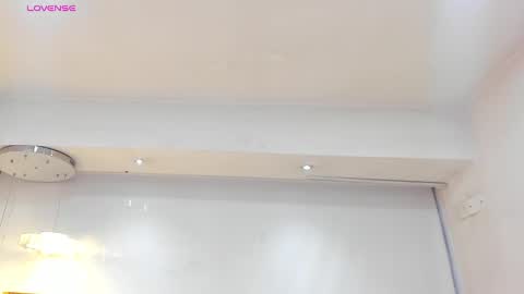 Loly online show from February 2025 10:53:02 PM