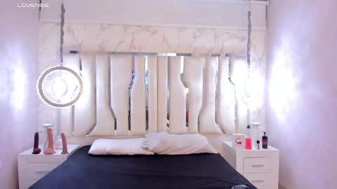 Loly online show from March 2025 03:18:02 PM