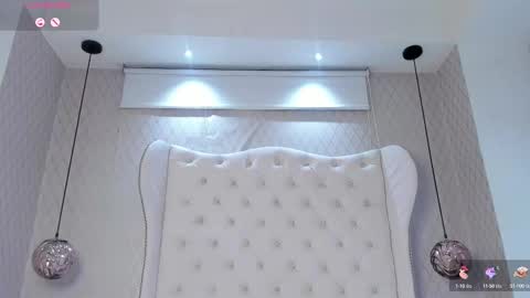 Loly online show from September 2025 02:44:01 AM