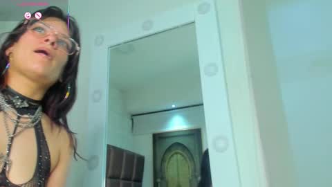 Loly online show from September 2025 02:46:02 AM