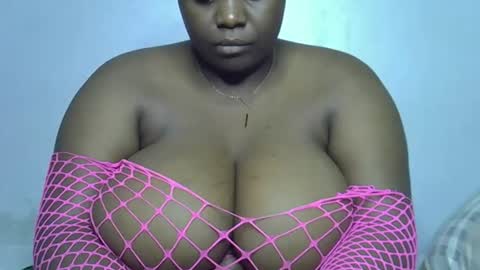 Snapshot of lomyenom56 chatting on April 2026 06:32:02 PM lomyenom56 online show from April 2026 06:32:02 PM