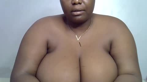 Snapshot of lomyenom56 chatting on April 2026 04:26:01 AM lomyenom56 online show from April 2026 04:26:01 AM
