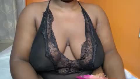 Snapshot of lomyenom56 chatting on May 2026 05:21:02 PM lomyenom56 online show from May 2026 05:21:02 PM
