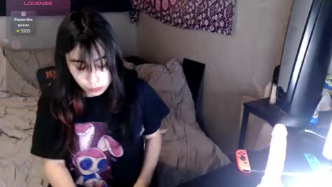 londonray online show from December 2025 05:02:01 AM